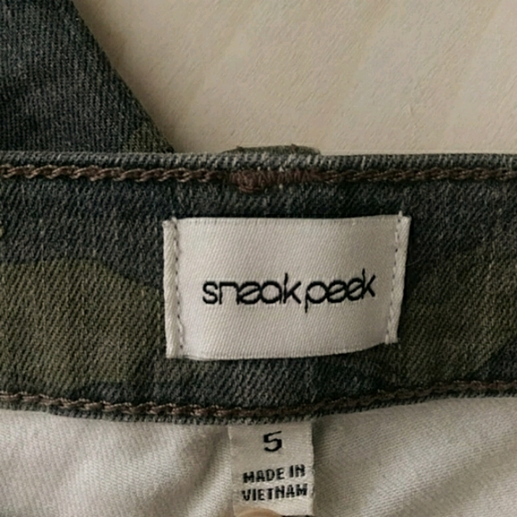 Low Rise Camo Jeans - Picture 2 of 4